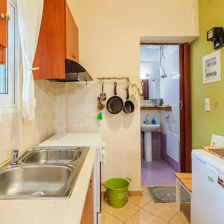 Eva's Sweet Studio With Garden, In The City Center Appartement